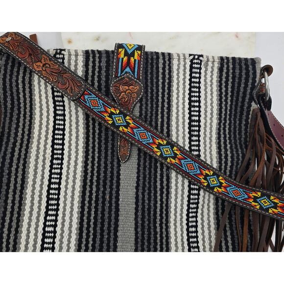 Twisted X Western Boho Wool Saddle Blanket Bag – Grey Multi - Picture 4 of 7